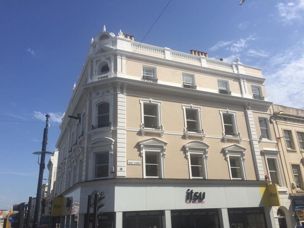 5 North West House